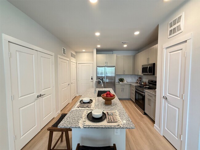 Photo - 1610 Campbell Rd Unit 157