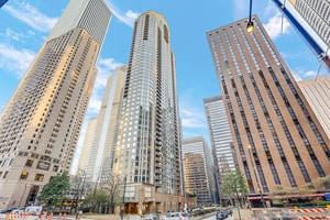 Building Photo - 222 N Columbus Dr Unit 311