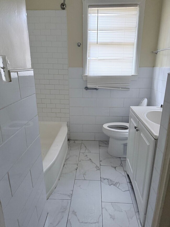 Photo - Derenne Dr Rental