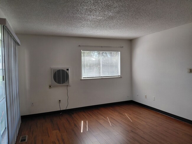 Photo - ALL PROSPECTIVE TENANTS MUST SUBMIT A $58 ...