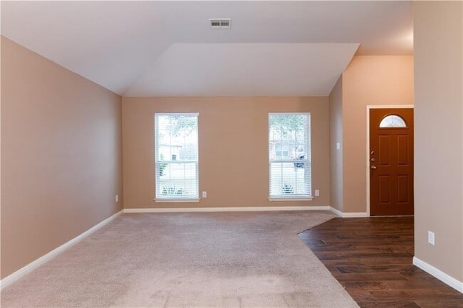 Photo - 116 Campos Dr