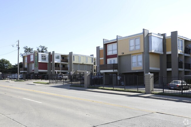 Urbano at Midtown - Urbano at Midtown Apartments