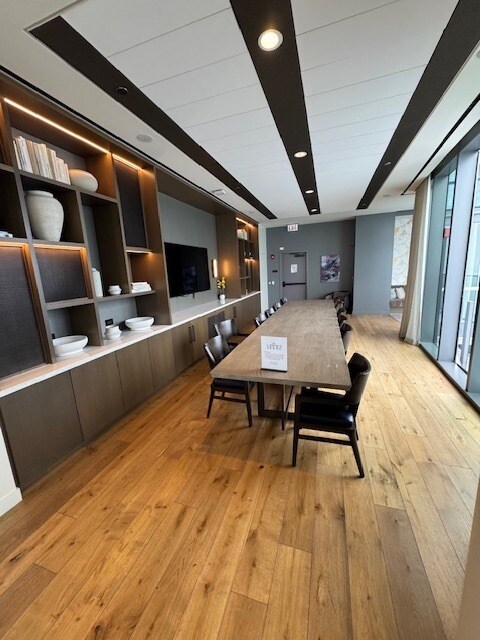 Photo - 211 N Harbor Dr Unidad 4005