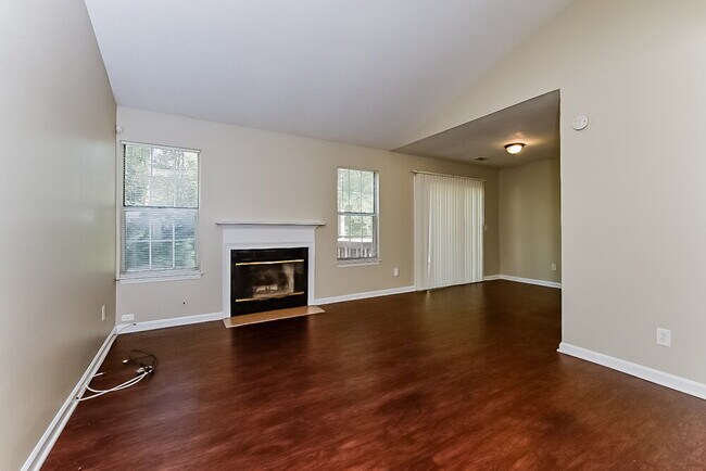 Photo - 3122 Chippewa Dr