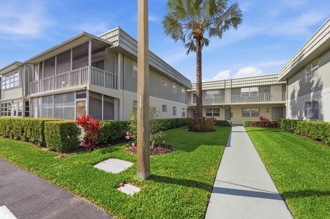 Photo - 284 Flanders F