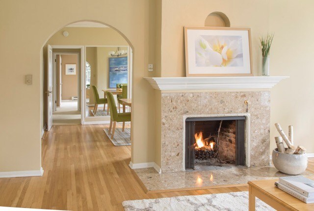 Wood Burning Fireplace - 3512 NE 23rd Ave Unit 3