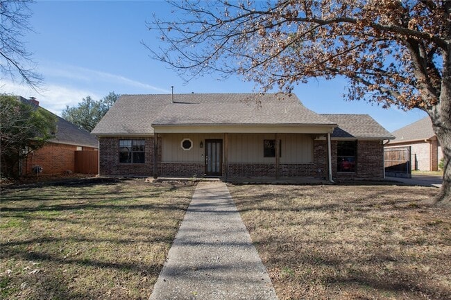 Building Photo - 1929 N Lake Trail