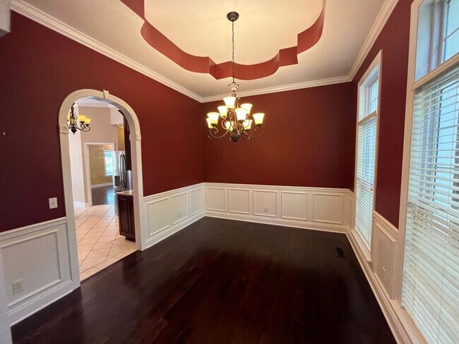 Photo - 607 Castle Dr