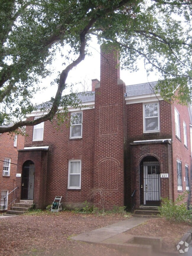 Building Photo - queen621 Unit 621 Rental