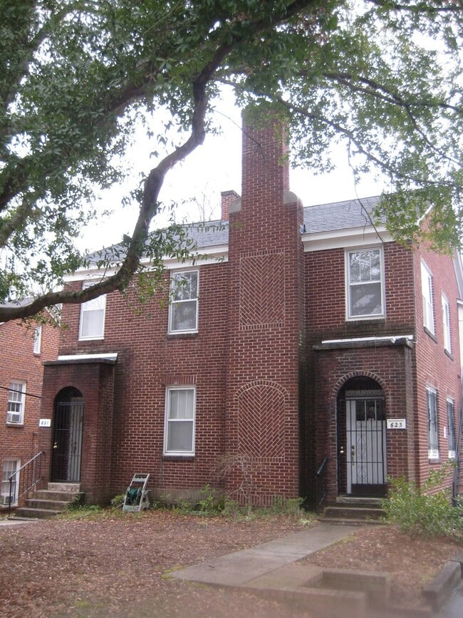 Building Photo - queen621 Unit 621 Rental