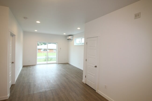 Photo - 1785 NW 5th Ave