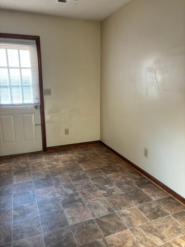 Photo - 1116 Park St