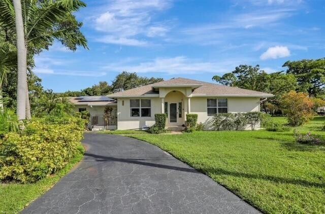 Building Photo - 821 SW 13th Ct