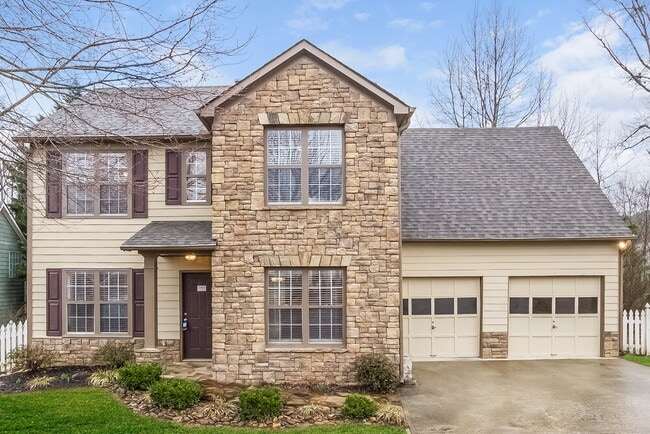 Building Photo - 775 Riverside Walk Crossing NE