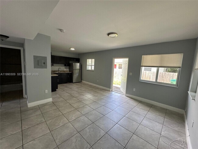 6801 NW 2nd Ct Unit 6803