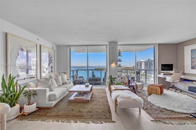 Photo - 10 Venetian Way Unit 1803