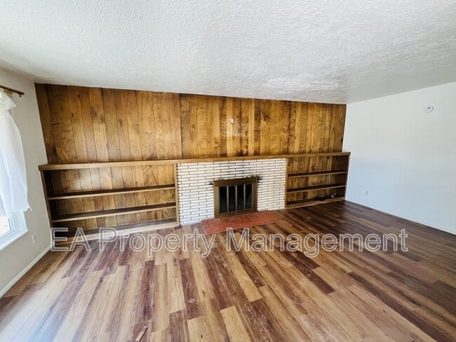 Photo - 716 Dallas St NE