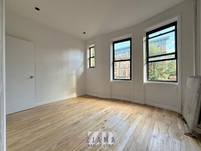 Building Photo - 647 Prospect Pl Unit 8 Rental
