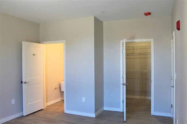 Photo - 540 Chestnut St Unit 8