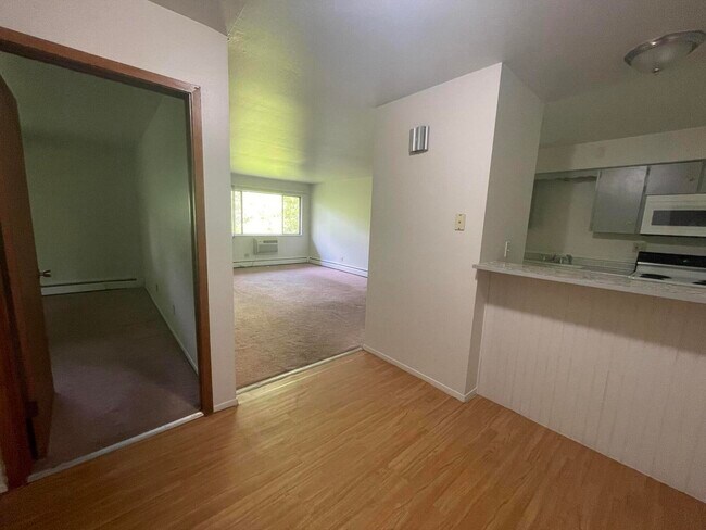 Photo - 3811 S 35th St