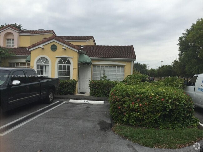Building Photo - 6710 NW 166th Terrace Unit 305 Rental