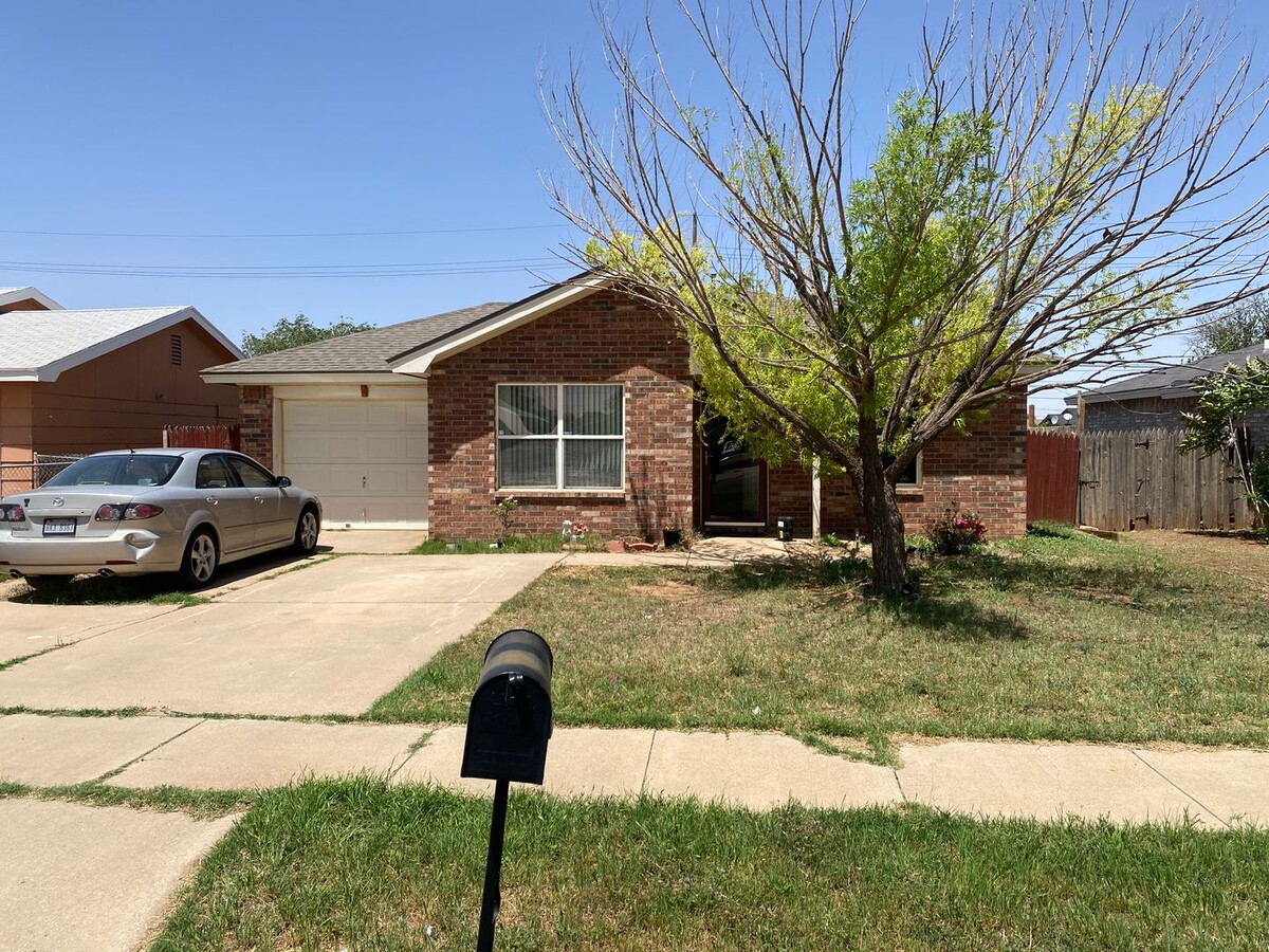 3 bed 2 bath - 3 bed 2 bath