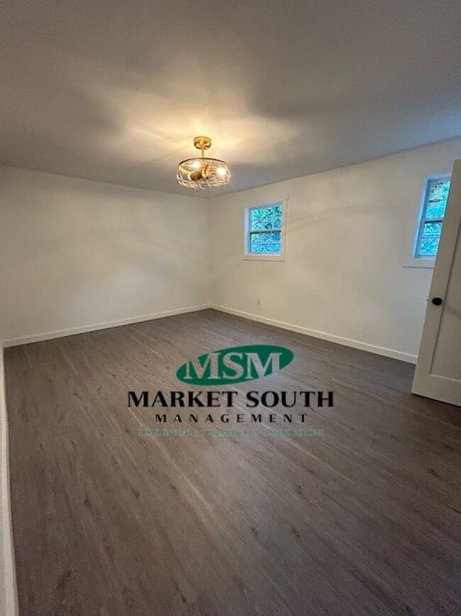 Photo - 37 W 201 Unit 201 W. 37th Street Carriage House