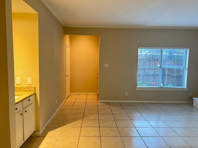 728 Bering Dr Unit 9