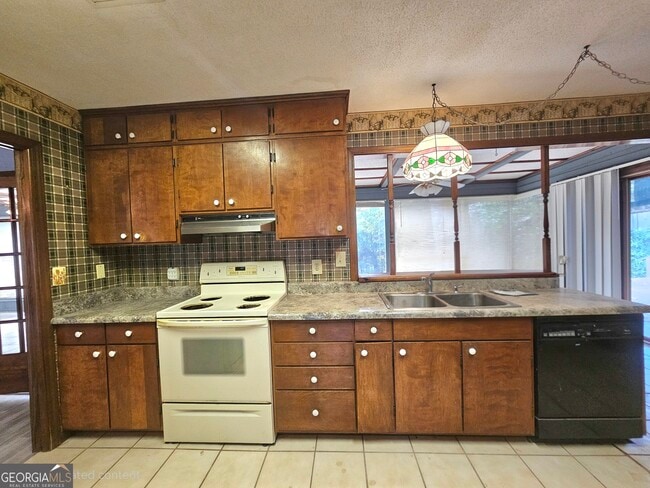 Photo - 96 Glencrest Dr