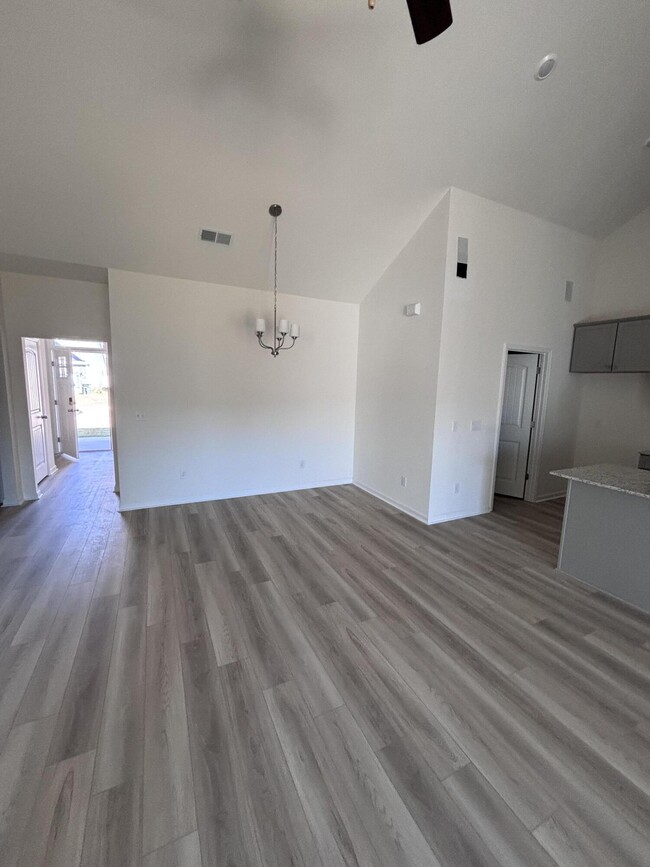 Photo - 332 Acorn St