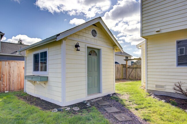 Photo - Fantastic home on Cul-de-Sac, in highly de...