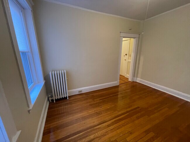 Photo - 12 Woodstock Ave Apartments Unit 5