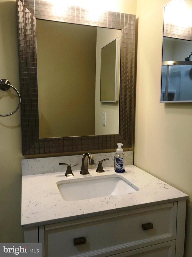 Photo - 8419 Elvaton Rd