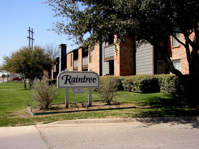 Raintree Apartments - Raintree Apartments