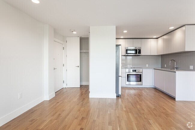 2BR, 1BA