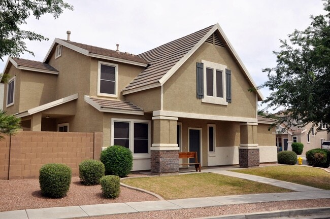 Building Photo - Beautiful gated Mesa Home!