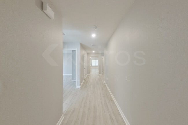 Photo - 4750 Malay Cir