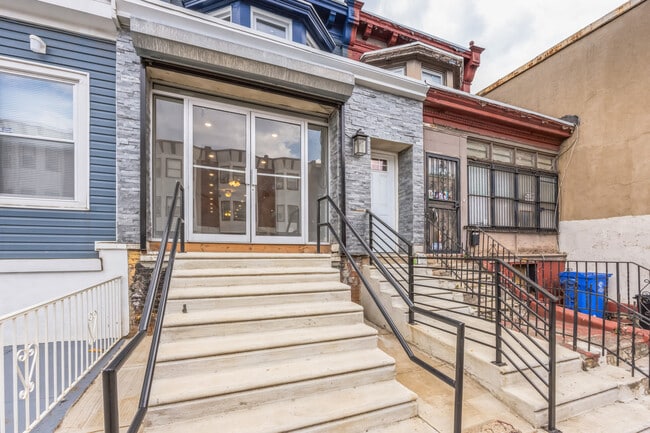 Photo - 2824 N 22nd St Unit 2
