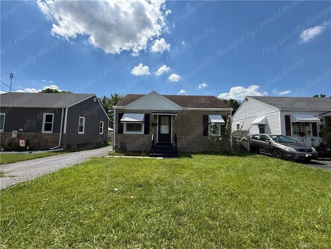 Building Photo - 1261 Malden Ave