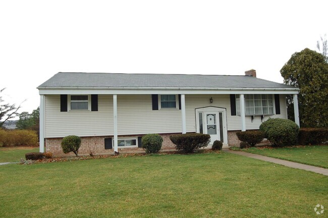 Building Photo - Single Family Home