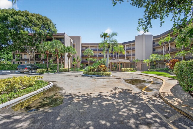 Photo - 4770 Fountains Dr S Unidad 104