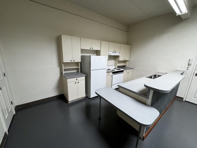 Photo - 1619 University Ave Unit 3