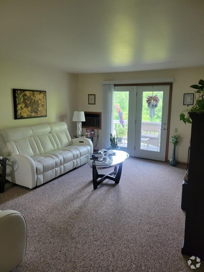 Building Photo - 510 Westlawn Dr Unit 206 Rental
