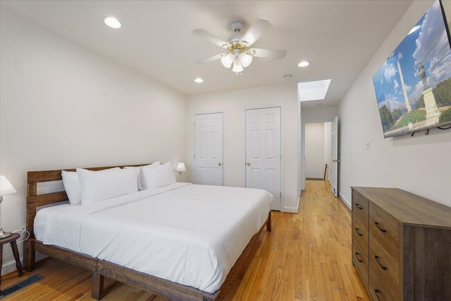 229 8th St NE Unit SI ID1587689P