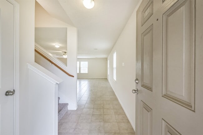 Photo - 2142 Tandy Park Way