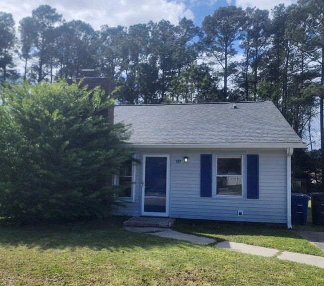 Building Photo - Freshly updated 2 bedroom 2 bath