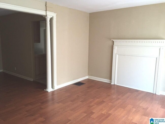 Photo - 8132 10th Ave S