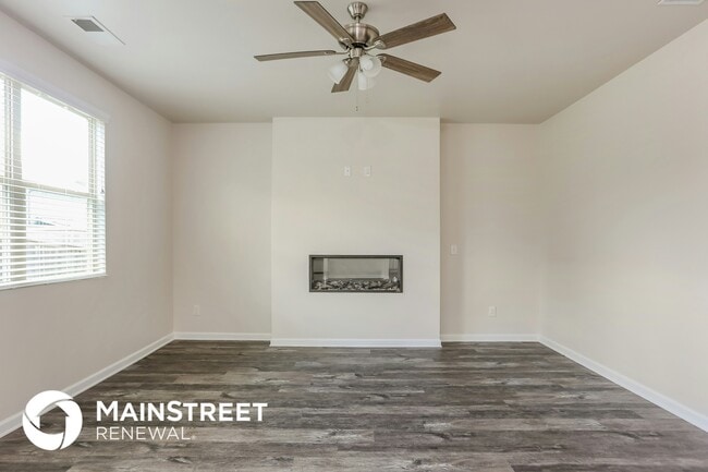 Photo - 248 Hamilton Pointe Dr