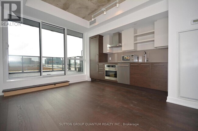 Photo - 1030 King St W Unit 1127