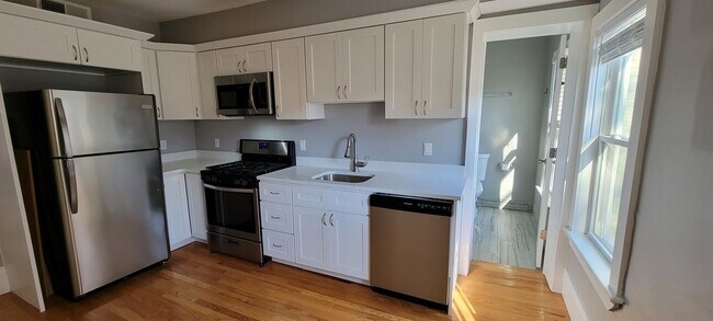 1 Mount Pleasant Pl Unit 2